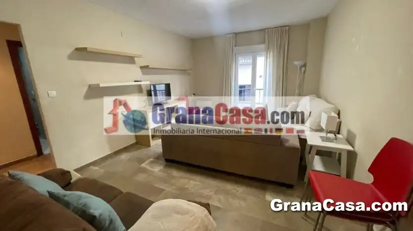 Flat with terrace to rent in Calle Gran Capitán