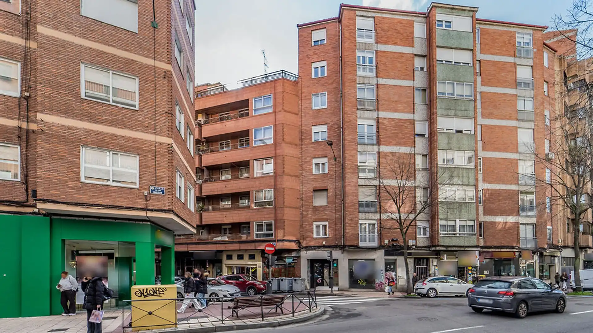 Vista exterior de Local en venta en Valladolid Capital