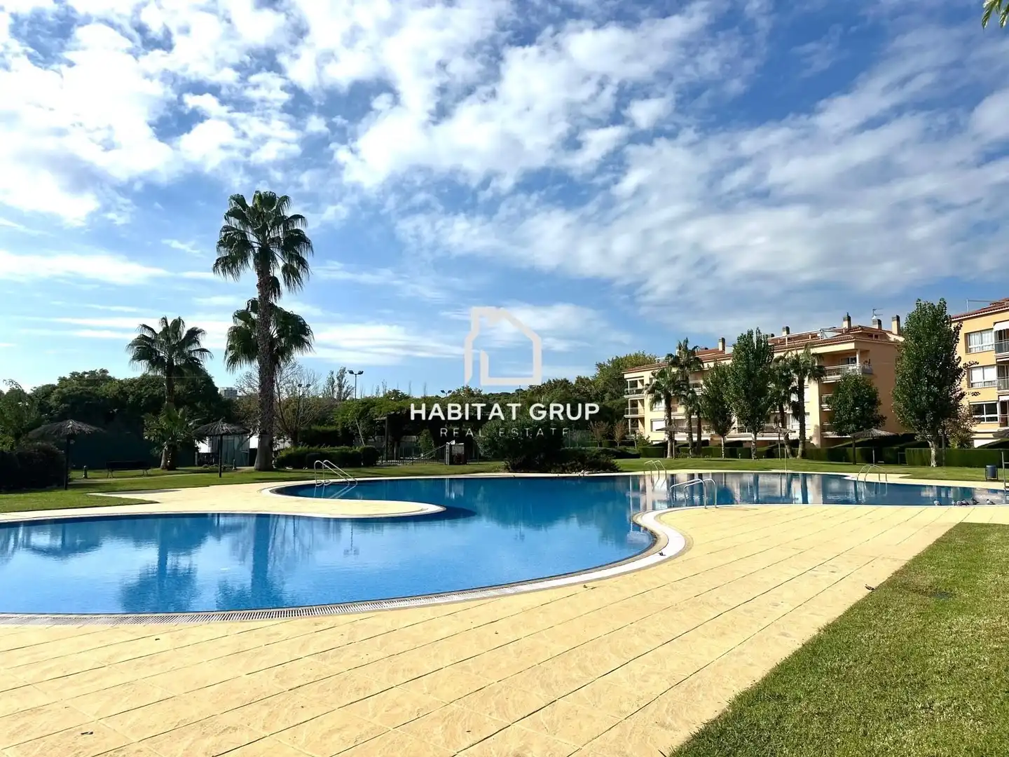 Duplex with pool for sale in Platja d'Aro