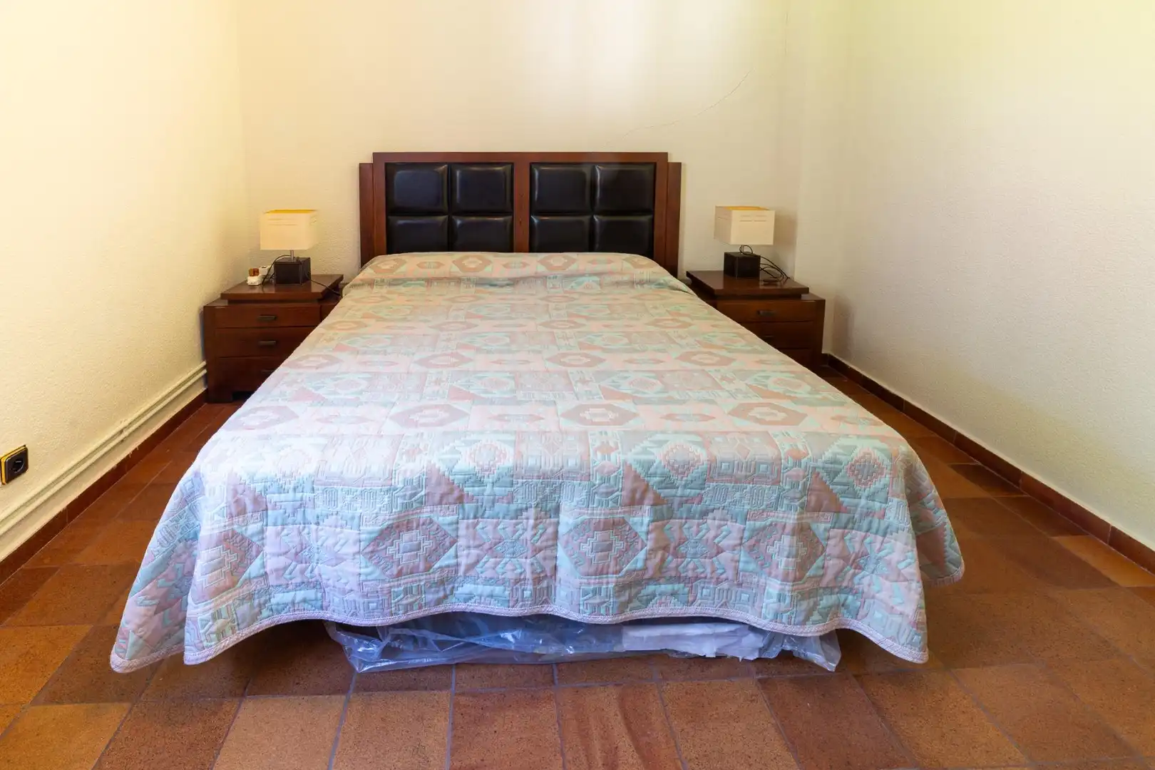 Dormitori de Casa o xalet en venda en Tudela de Duero amb Calefacció, Jardí privat i Terrassa