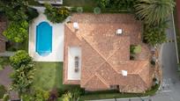 Exterior view of House or chalet for sale in Marbella  with Air Conditioner, Terrace and Swimming Pool