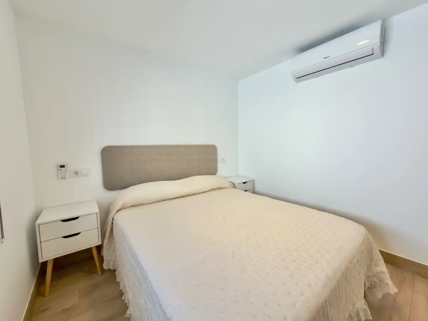 Habitación de Casa o chalet de alquiler en Chiclana de la Frontera con Aire acondicionado, Calefacción y Terraza
