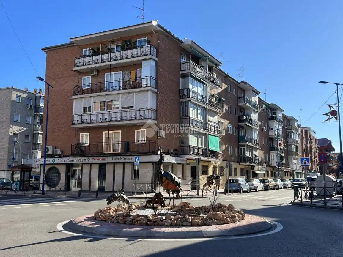 Vista exterior de Pis en venda en Leganés amb Calefacció i Terrassa