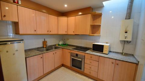 Foto 2 de Casa adosada en venda a Carrer de la Mare de Déu del Pilar, Casco Urbano, Castellón