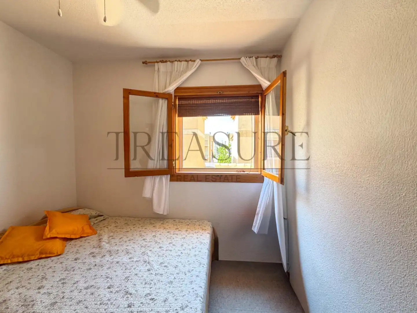 Habitación de Casa adosada en venta en Mazarrón con Aire acondicionado, Calefacción y Terraza