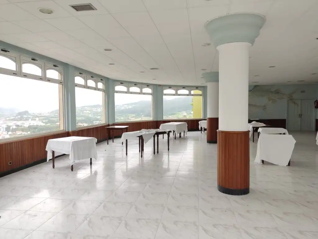 Local comercial en venta en Cedeira, imagen 3