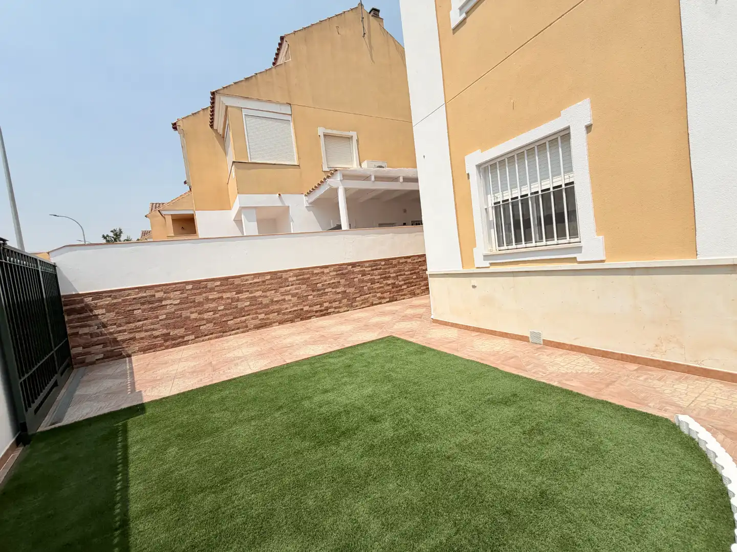 Terrassa de Casa o xalet en venda en Espartinas amb Aire condicionat, Terrassa i Traster