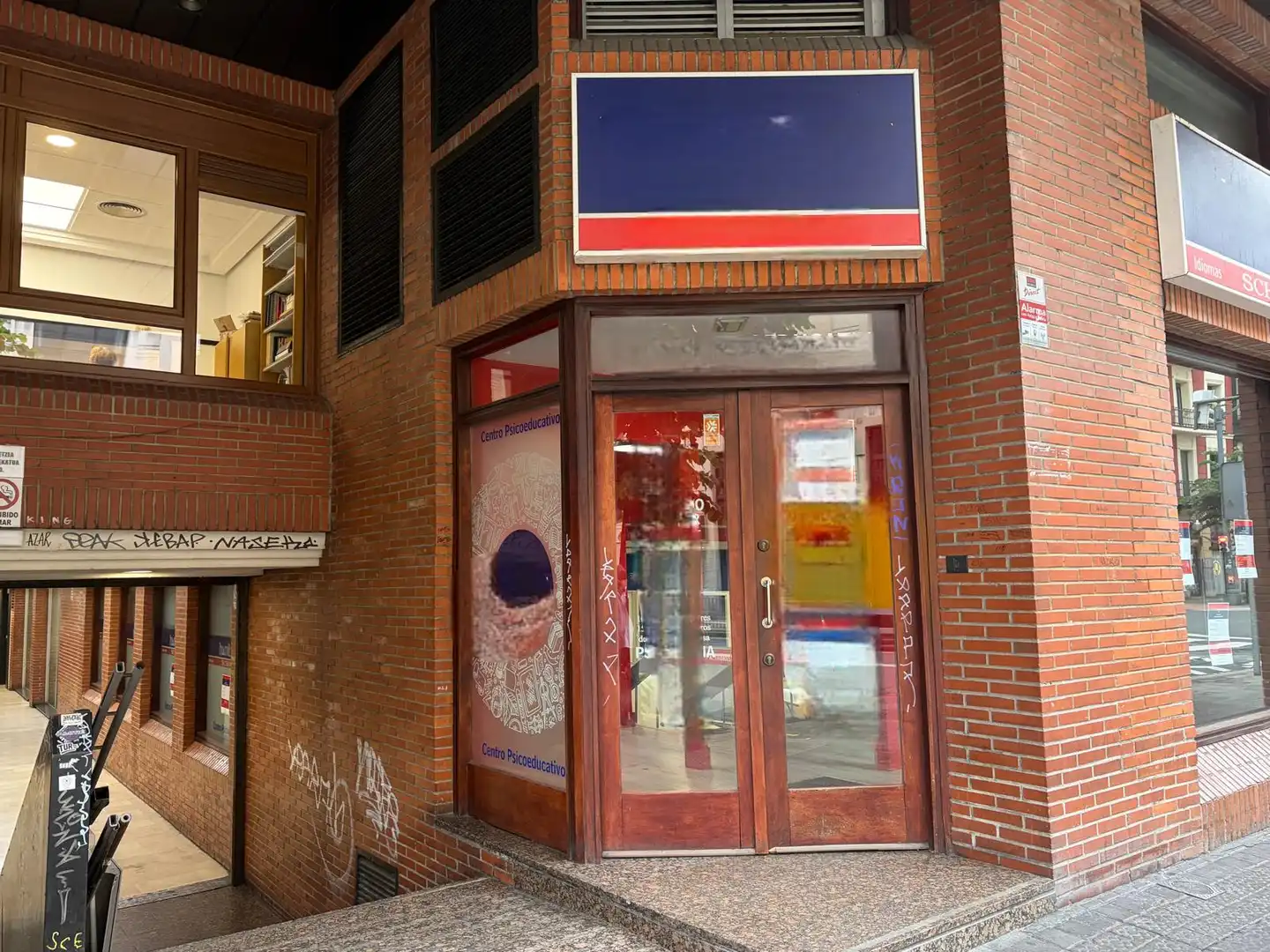 Business premises to rent in Alameda de Recalde 18