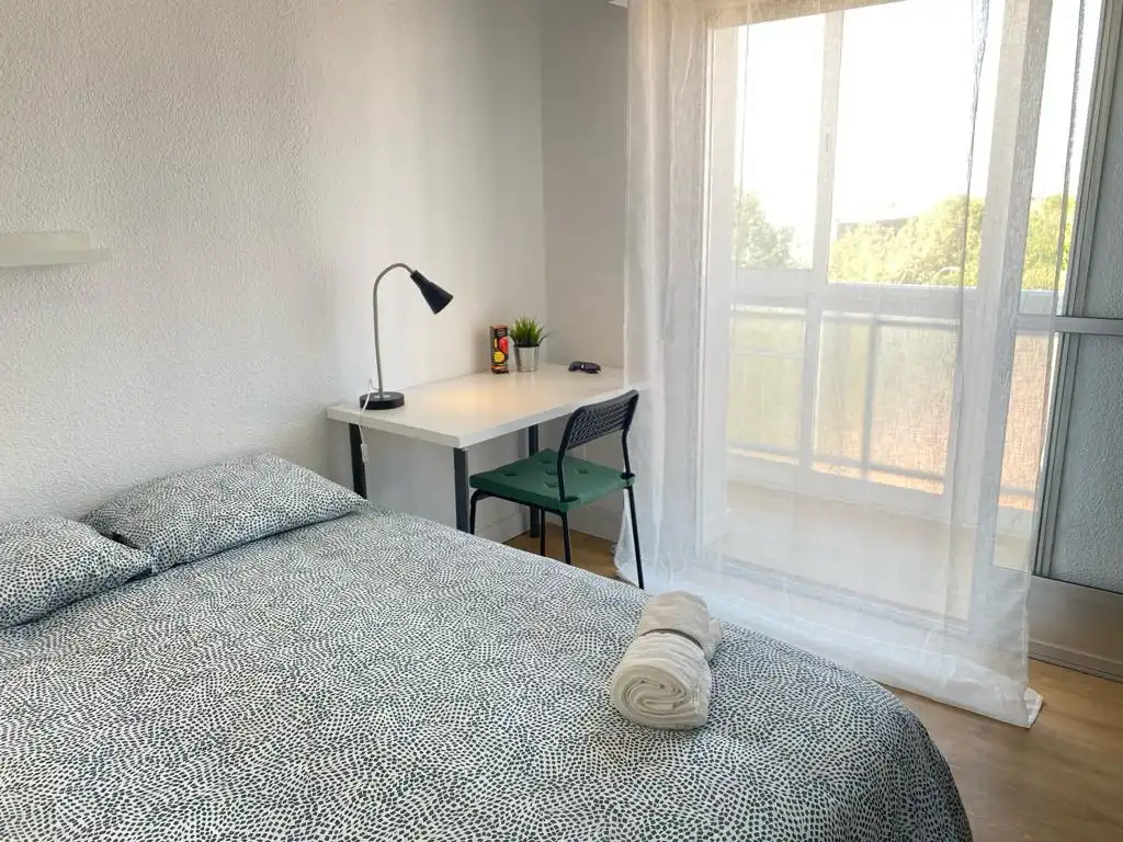 Habitación en Avenida de Palomeras, 94, Palomeras Bajas