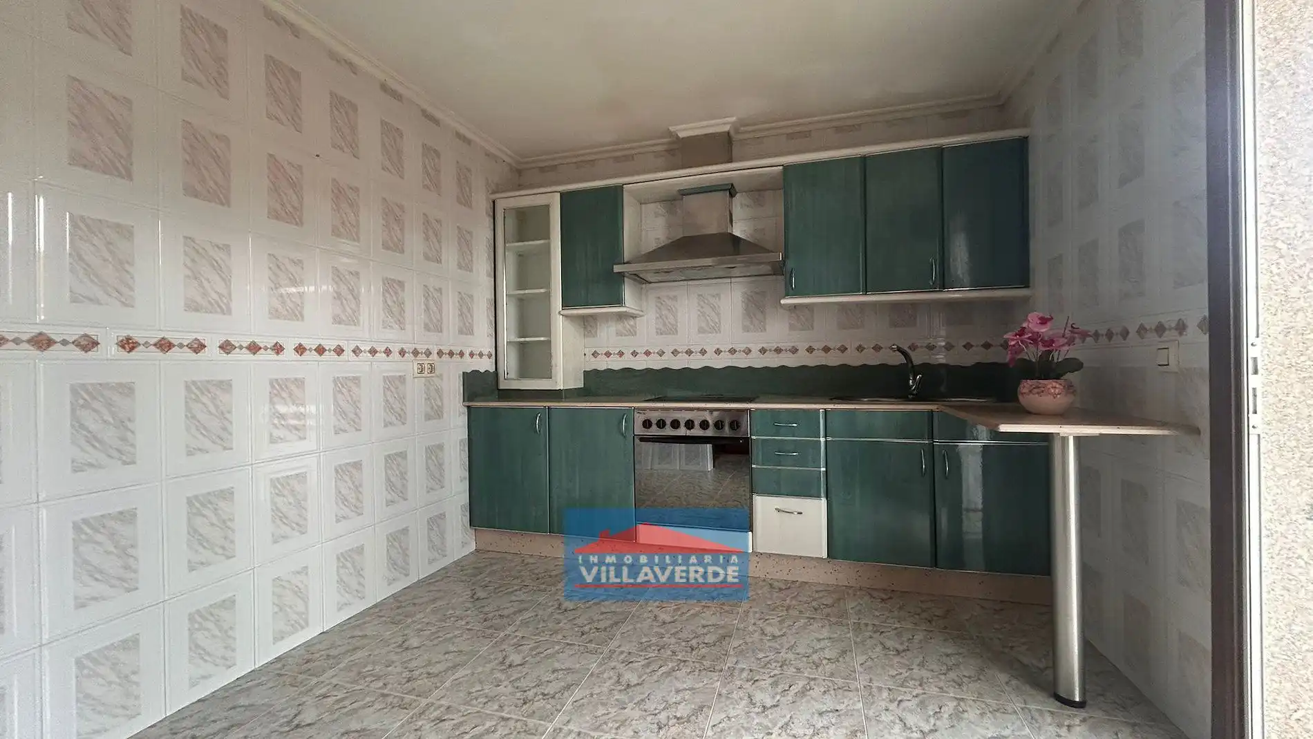 Cuina de Casa o xalet en venda en Cangas 