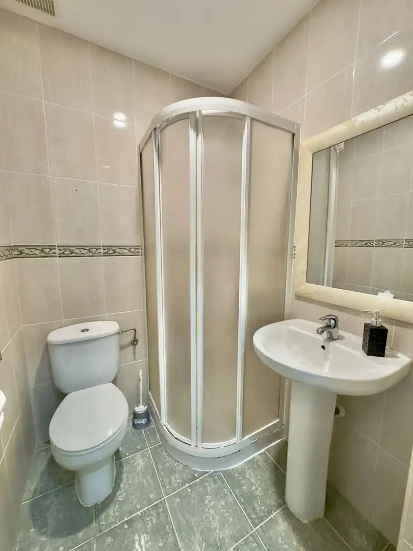 Baño de Piso en venta en Valdepeñas con Aire acondicionado, Calefacción y Balcón