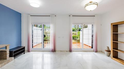 Foto 2 de Casa adosada en venda a Av. Gral. Caffarena, Buenavista - Lauro Golf, Alhaurín de la Torre