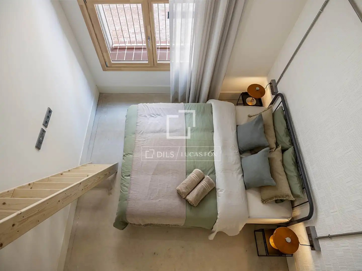 Dormitori de Loft de lloguer en Barcelona amb Aire condicionat, Calefacció i Parquet