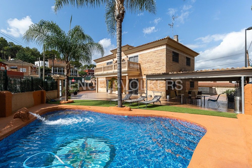 Exterior view of House or chalet for sale in Torrent  with Air Conditioner, Heating and Terrace