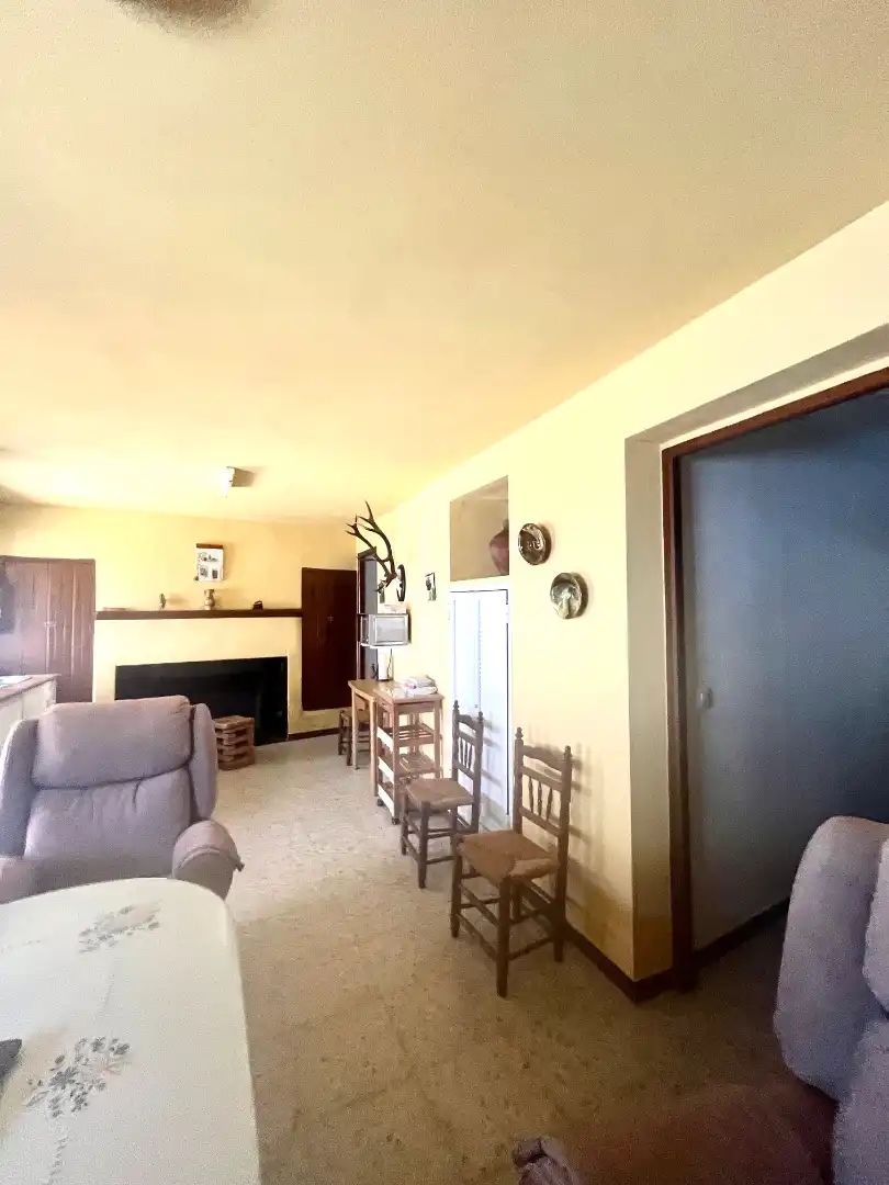 Sala de estar de Casa adosada en venta en Almonaster la Real con Amueblado, Lavadora y Microondas