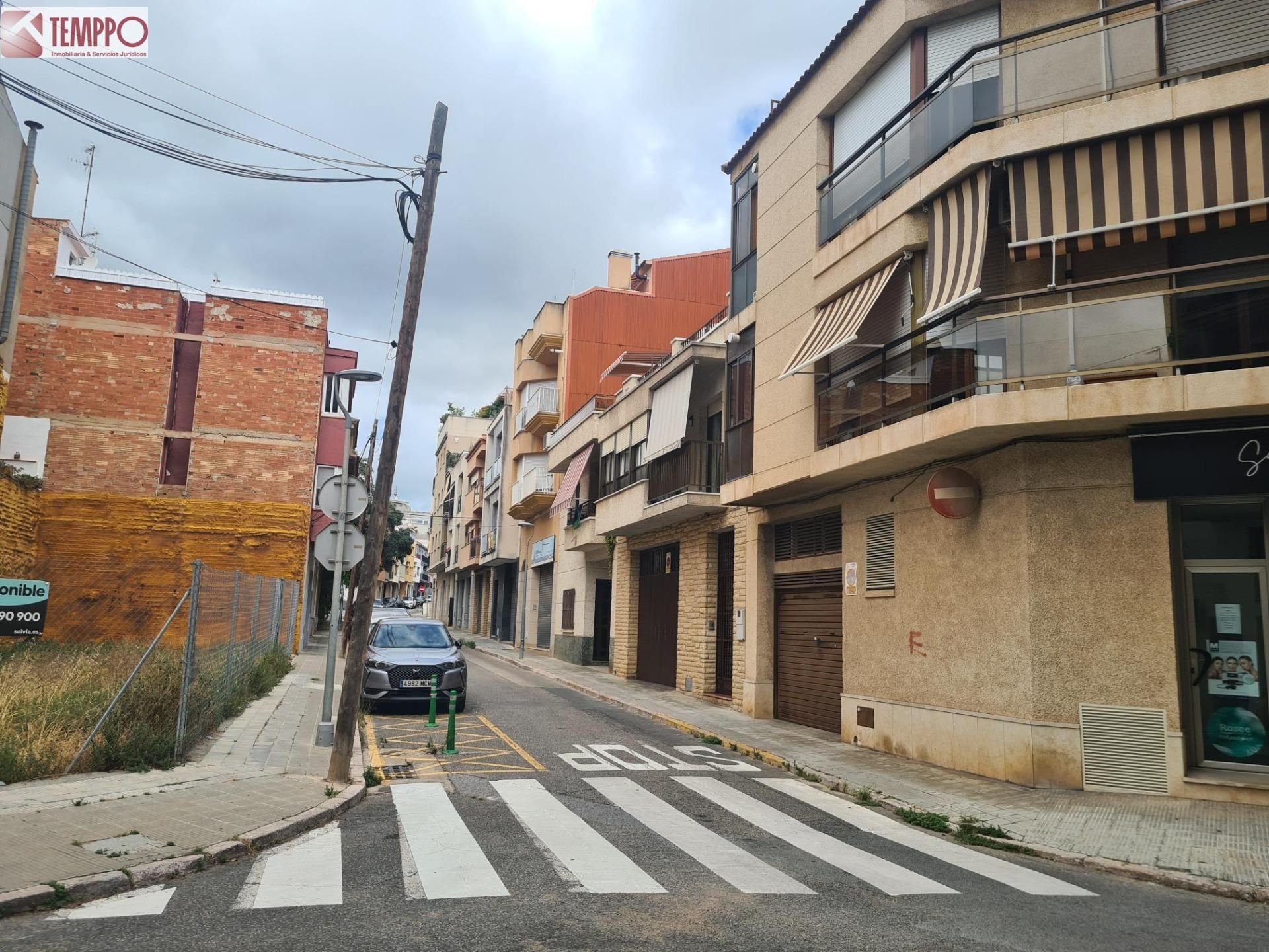 Vista exterior de Garatge en venda en El Vendrell
