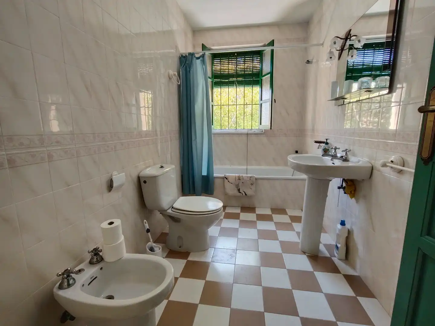 Bathroom of Country homes for sale in Priego de Córdoba  with Private garden, Terrace and Swimming Pool