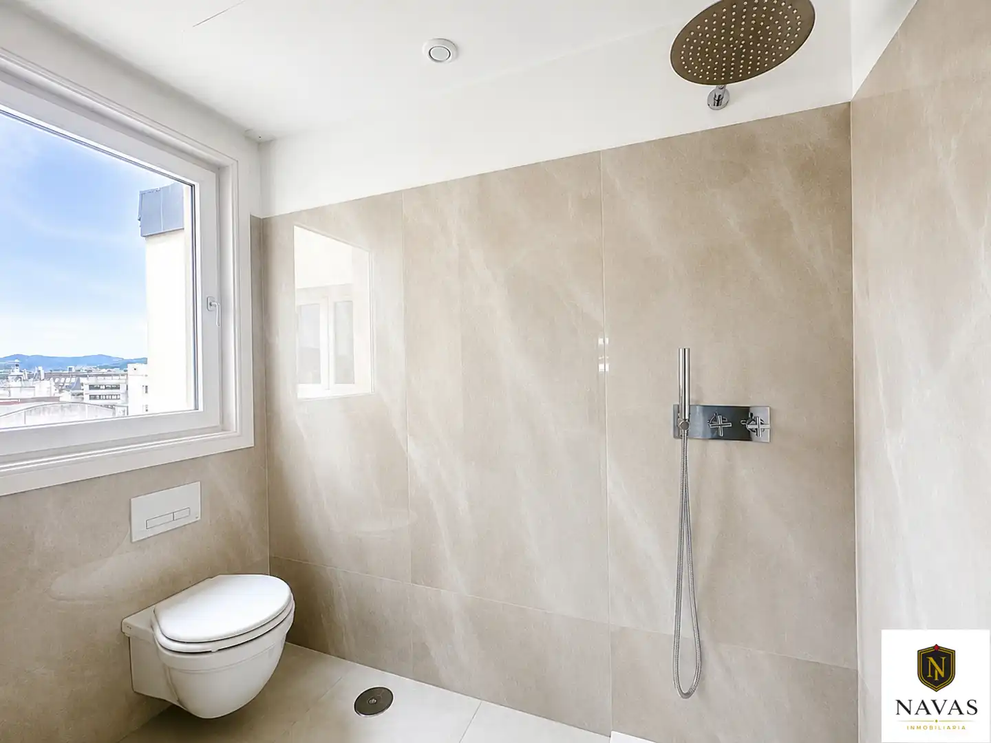 Bathroom of Attic for sale in Vigo   with Air Conditioner, Heating and Parquet flooring