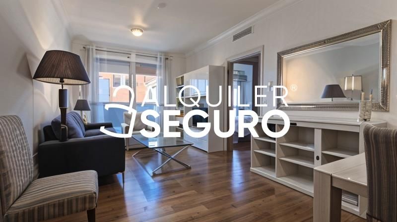 Living room of Flat to rent in  Sevilla Capital  with Air Conditioner, Swimming Pool and Furnished