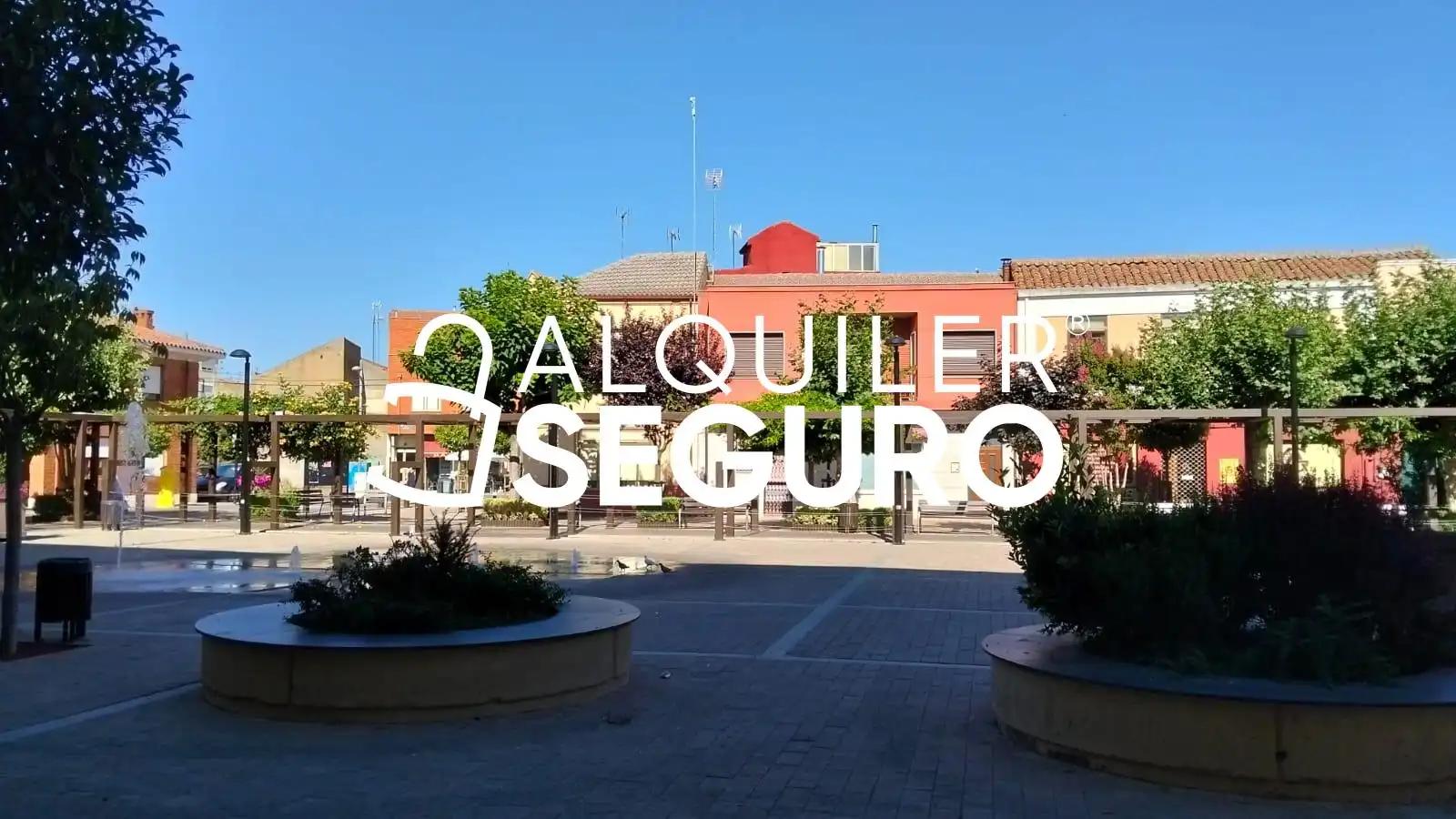 Außenansicht von Wohnung zur Miete in Santa María del Páramo mit Heizung, Terrasse und Möbliert