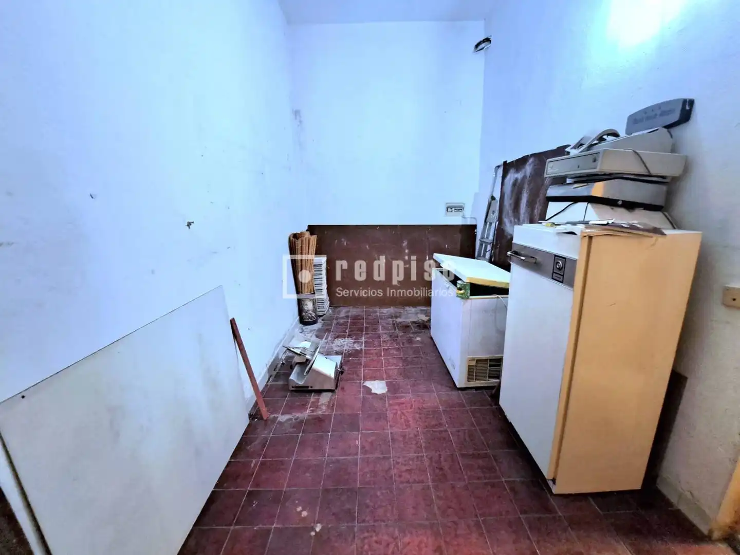 Commercial properties for sale in Talavera de la Reina  with Air Conditioner