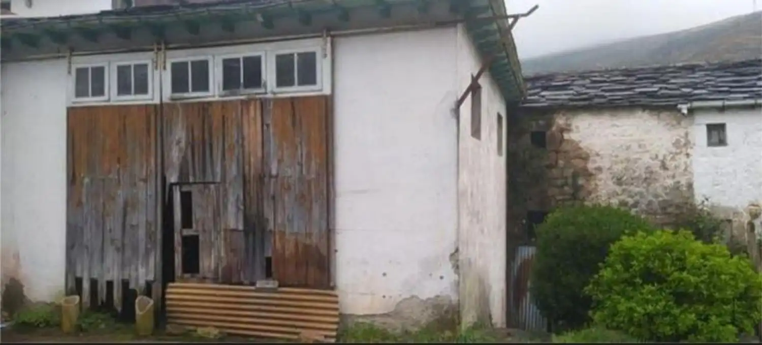 Casa rústica amb jardí en venda a Plaza Doctor Madrazo, imagen 3