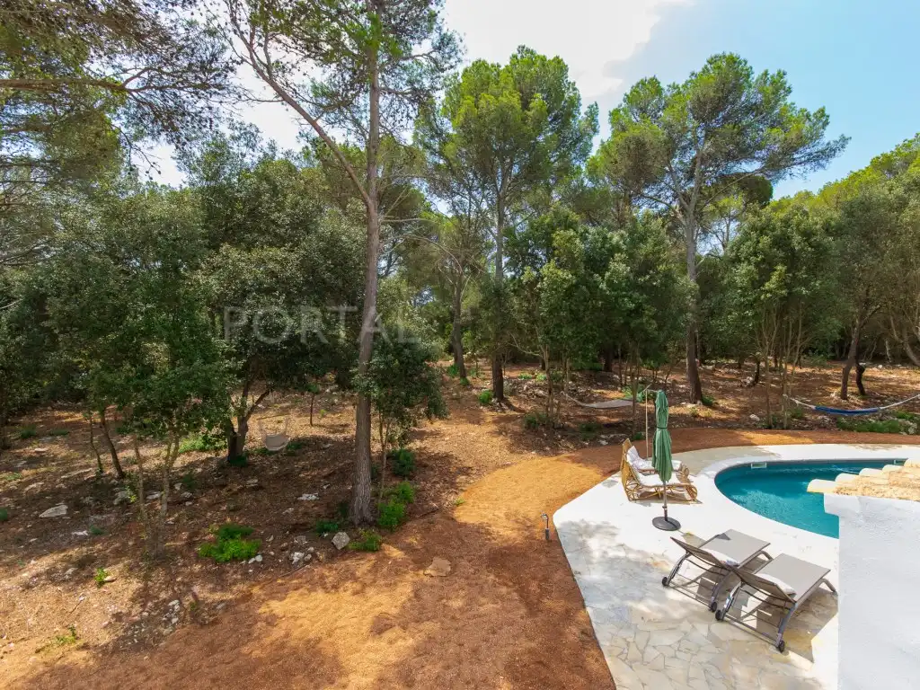 Jardín de Finca rústica en venta en Ferreries con Piscina