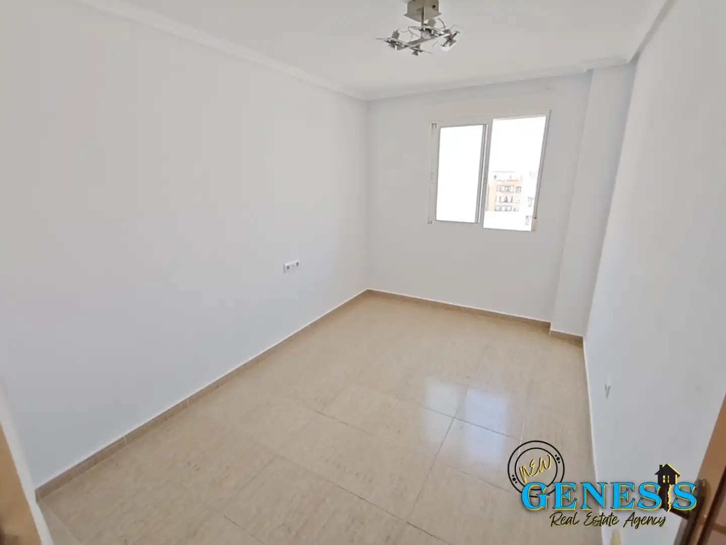 Dormitori de Apartament en venda en Torrevieja amb Calefacció, Forn i Balcó