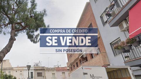 Foto 3 de Piso en venta en Carrer de Jovellar, Casagemes, Badalona