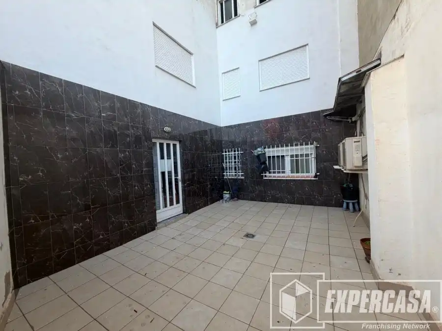 Exterior view of Flat for sale in Parc Central 