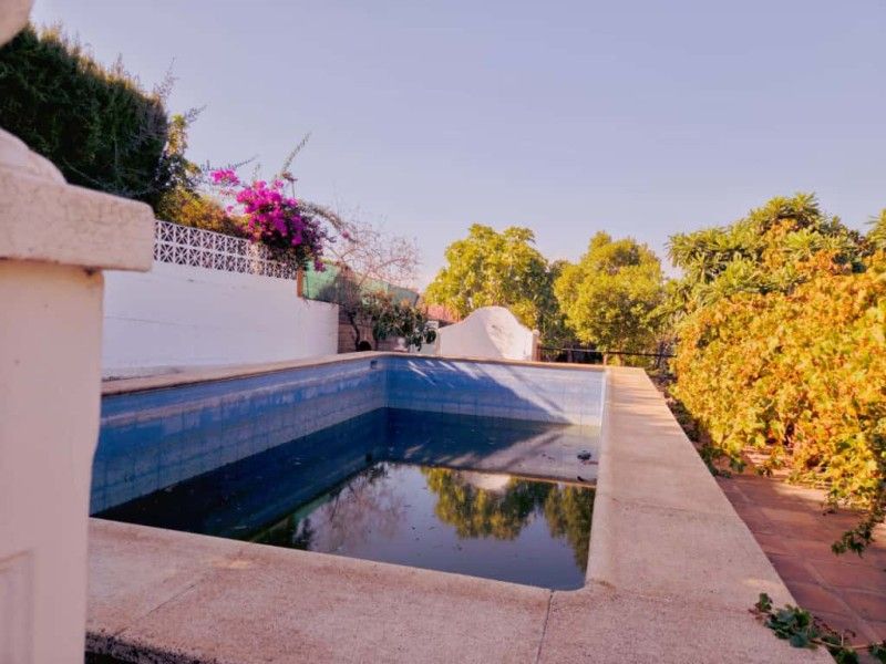 Piscina de Casa o xalet en venda en Alhaurín de la Torre amb Piscina