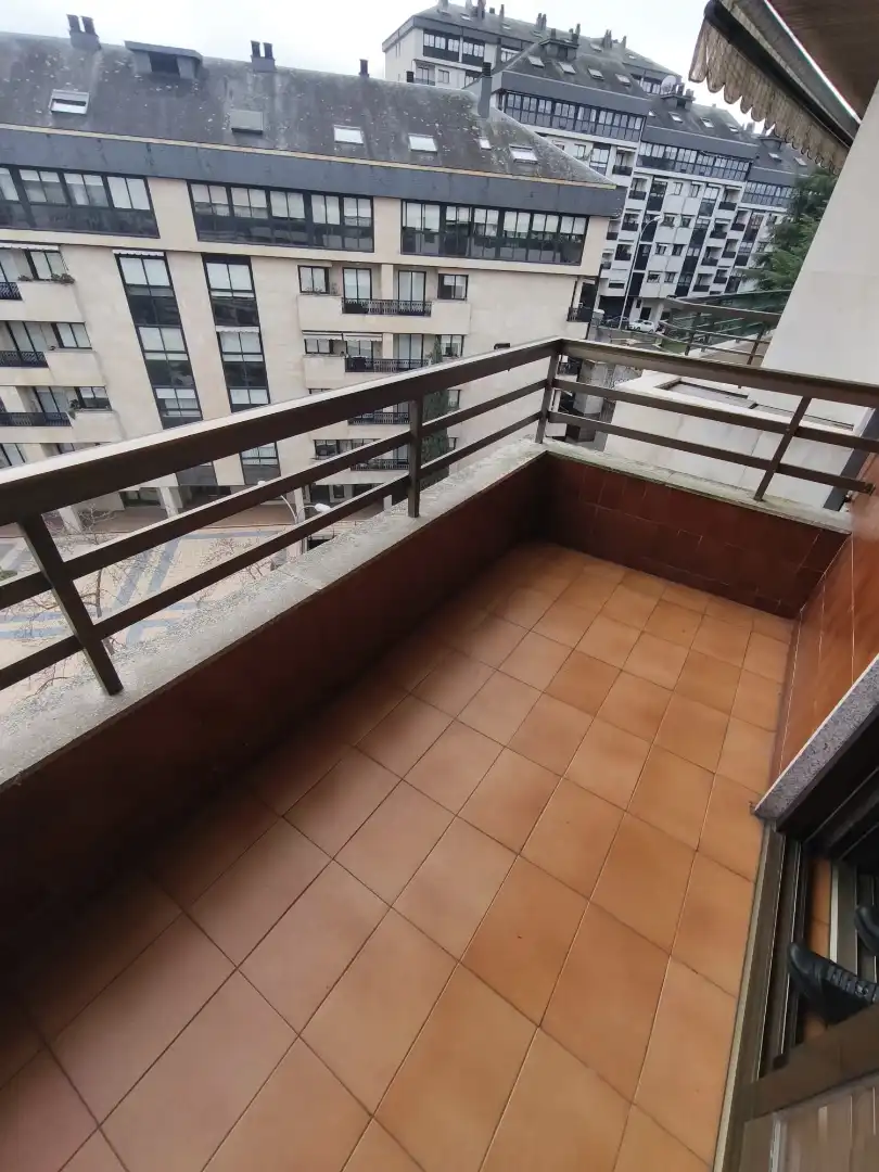 Terrassa de Dúplex en venda en Ourense Capital  amb Calefacció, Parquet i Forn