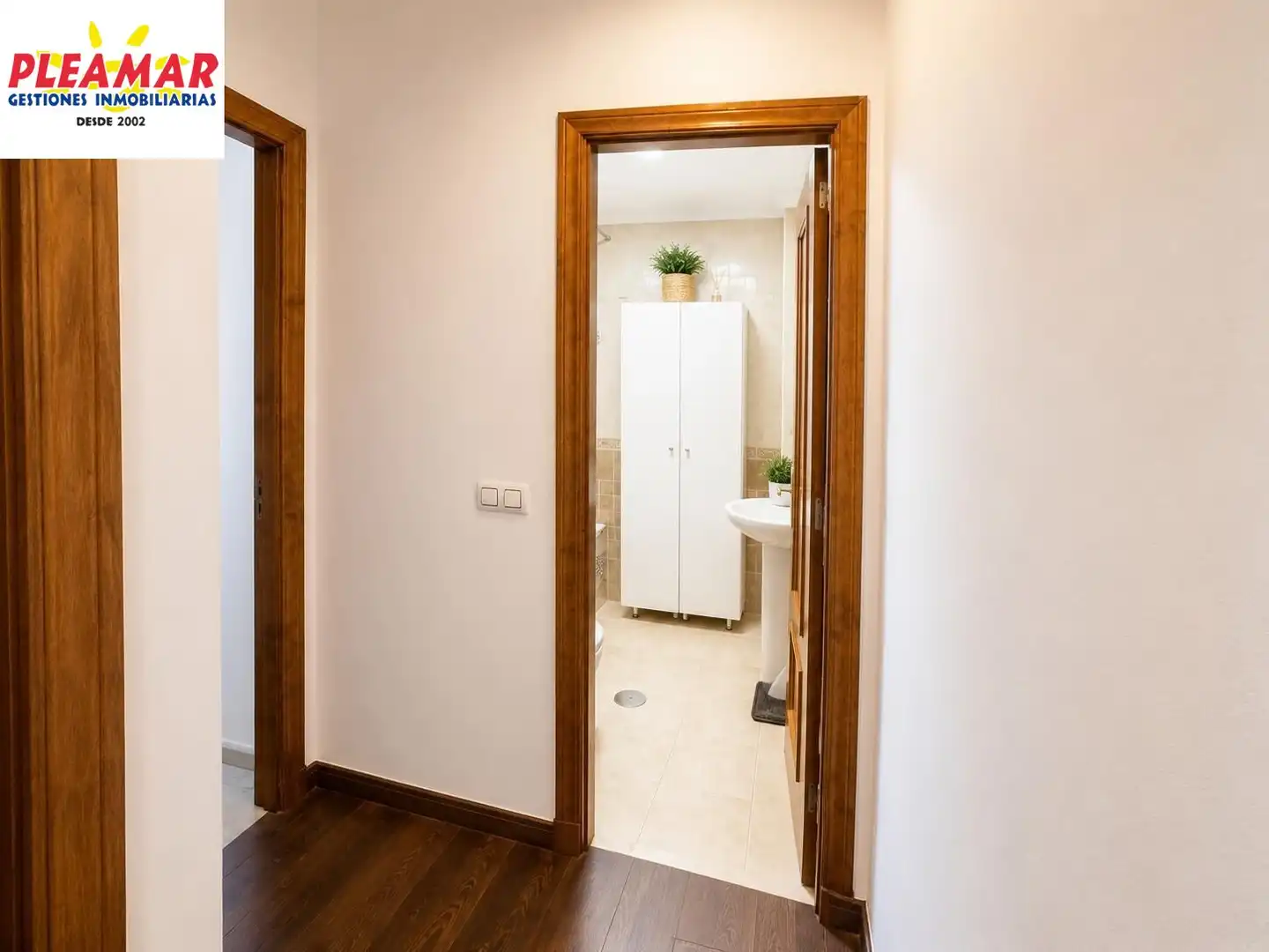 Piso en venta en Chipiona con Parquet