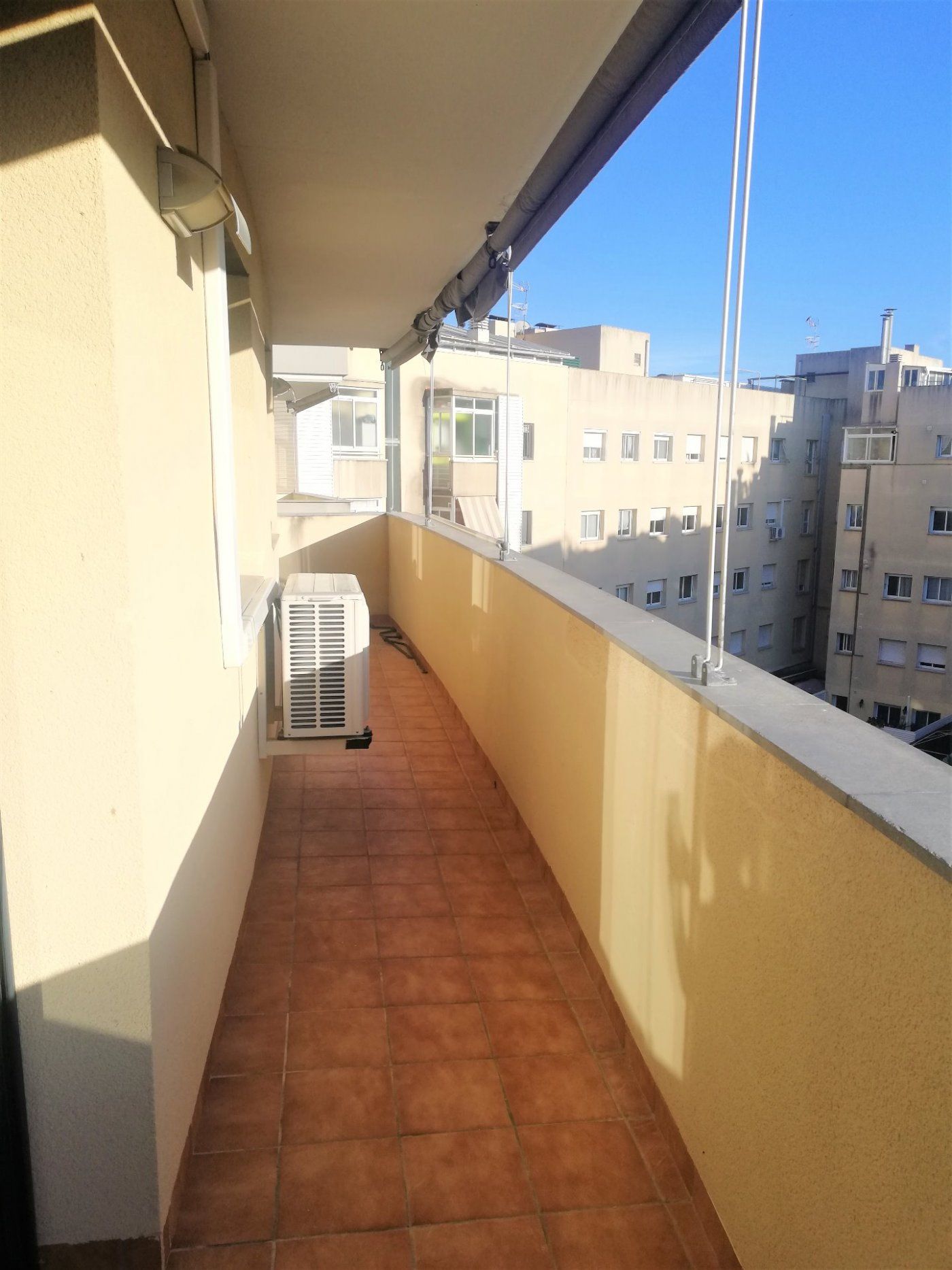 Balcony of Flat for sale in Vilanova i la Geltrú  with Air Conditioner, Heating and Private garden