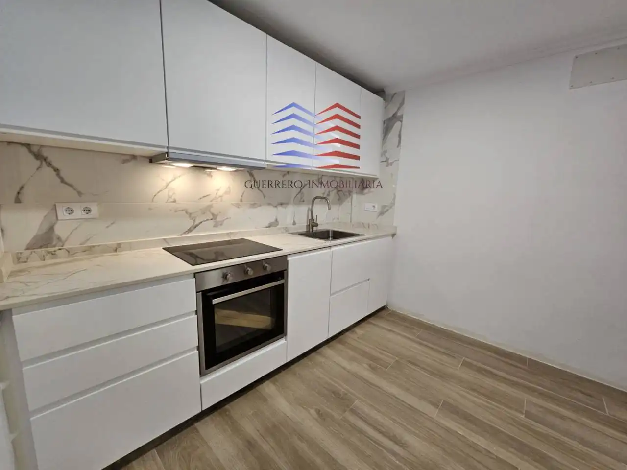 Kitchen of Flat for rent in Ourense Capital   with Heating and Balcony