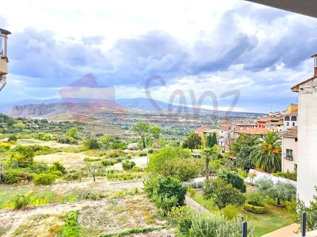 Houses for sale in Nalda, La Rioja