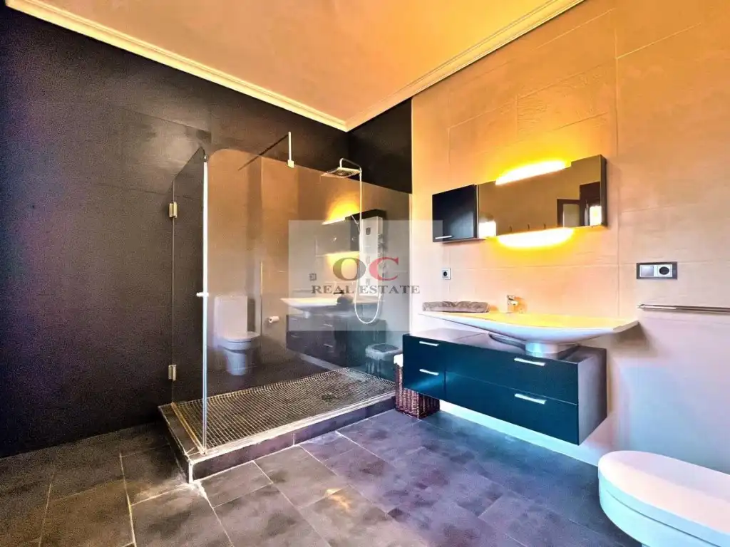 Bathroom of Houses for sale in Molina de Segura