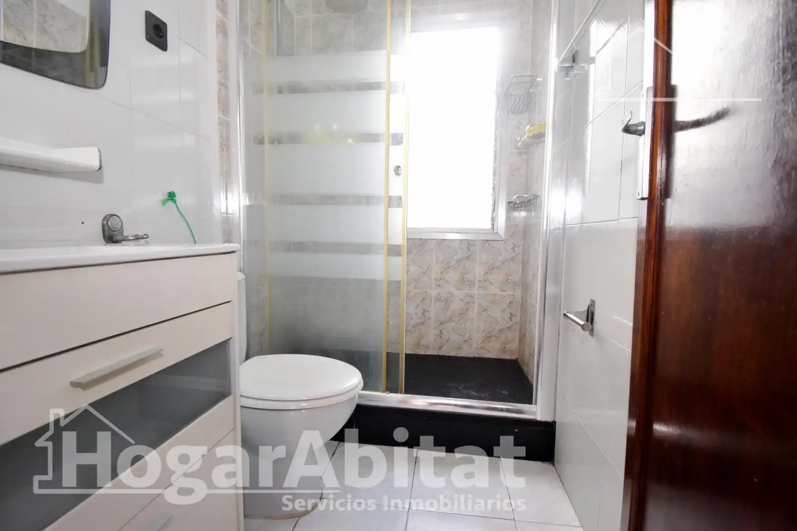 Baño de Piso en venta en Castellón de la Plana / Castelló de la Plana con Amueblado y Balcón