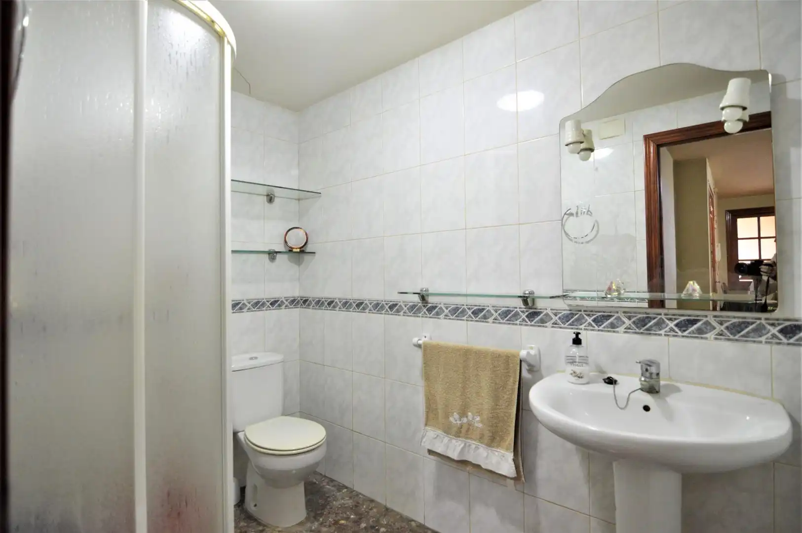 Baño de Piso en venta en Cullera con Aire acondicionado y Amueblado