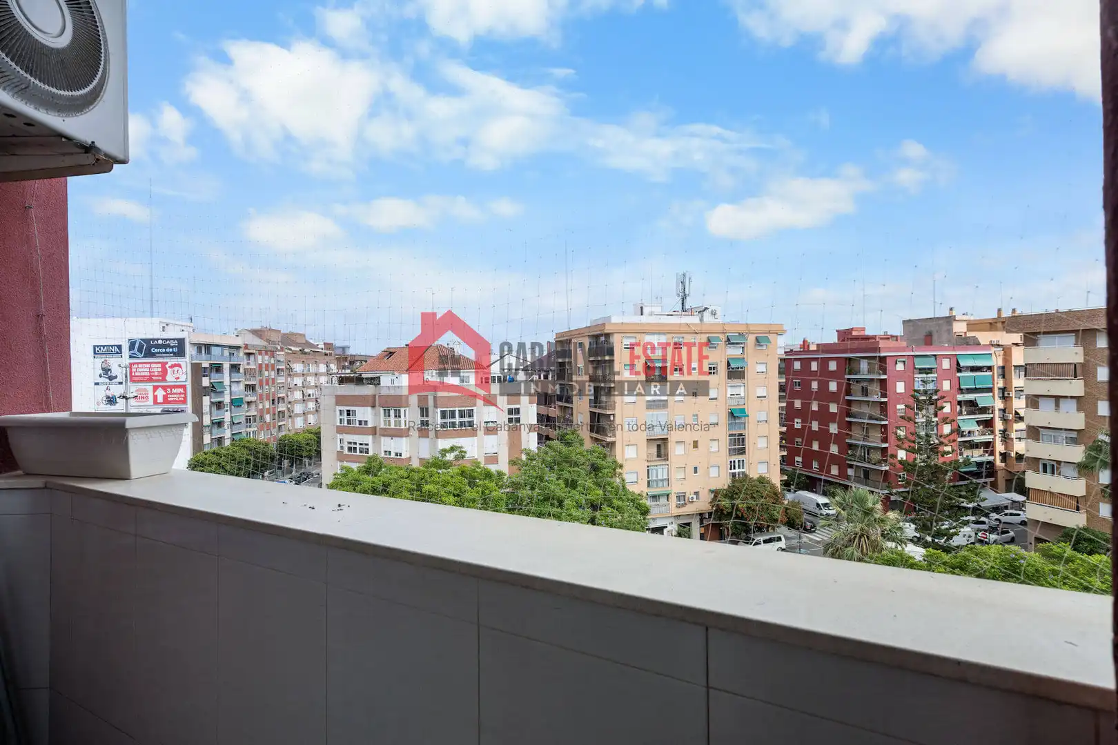 Vista exterior de Apartament en venda en Valencia amb Aire condicionat i Balcó