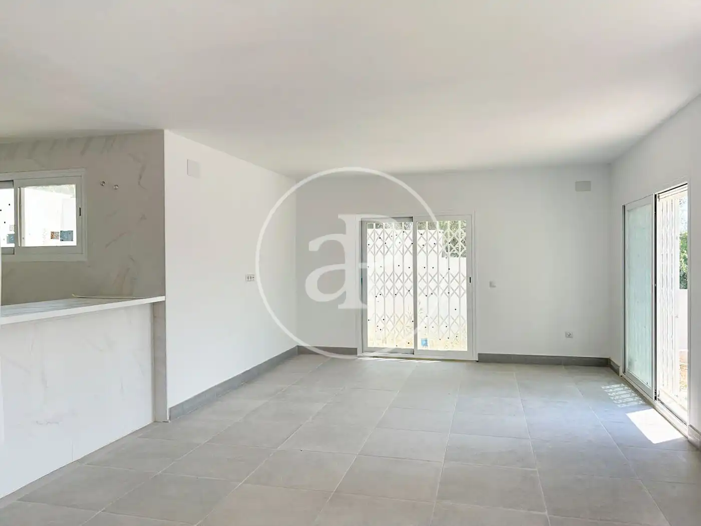 Sala de estar de Casa adosada en venta en Godelleta con Jardín privado, Terraza y Balcón