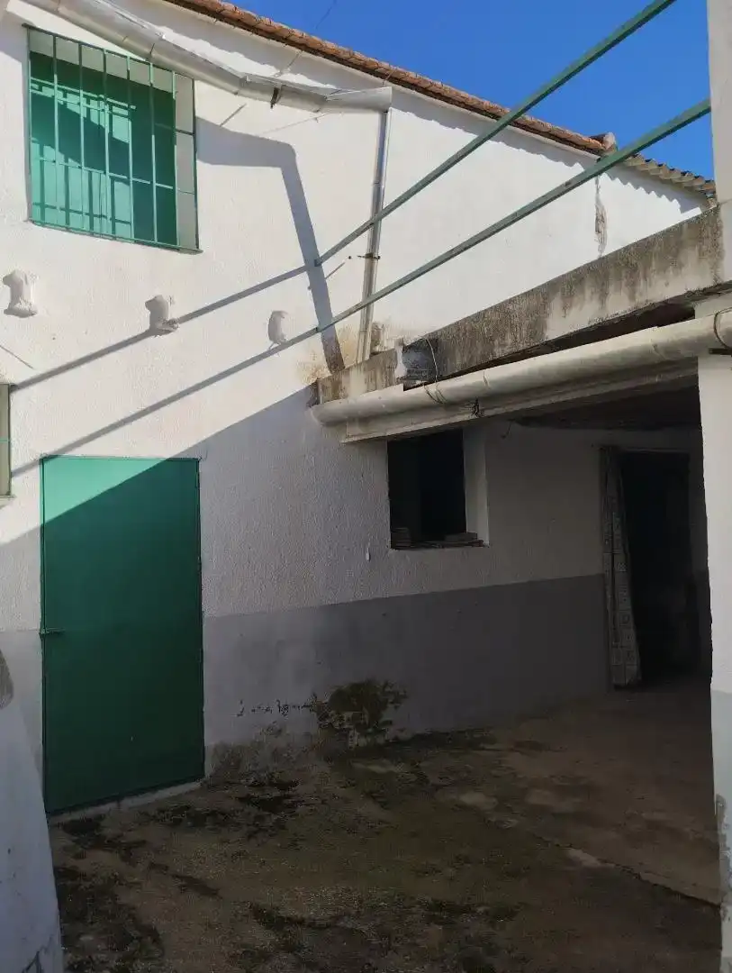 Vista exterior de Casa adosada en venda en Almodóvar del Campo