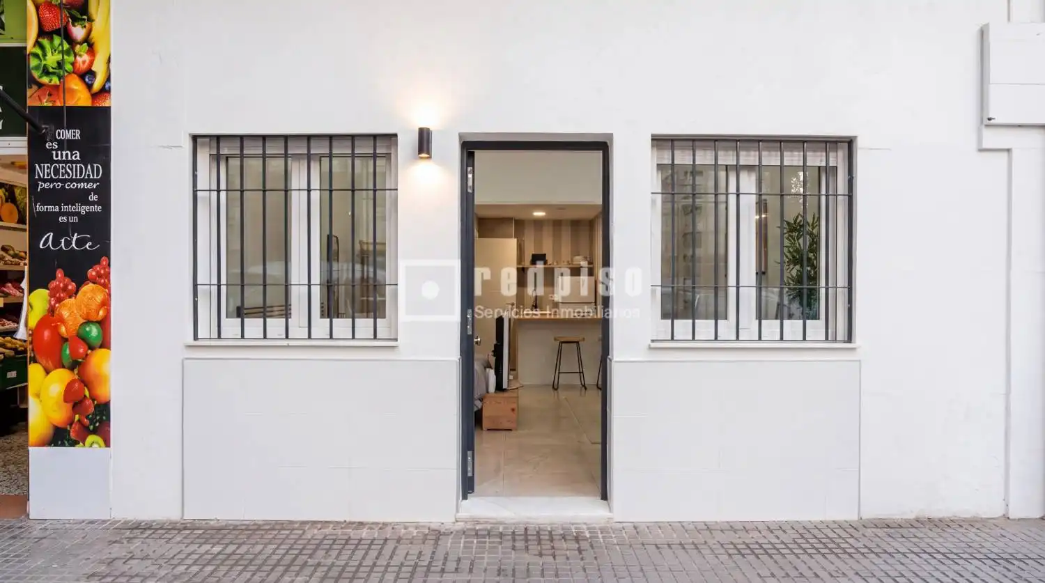 Vista exterior de Estudi en venda en Málaga