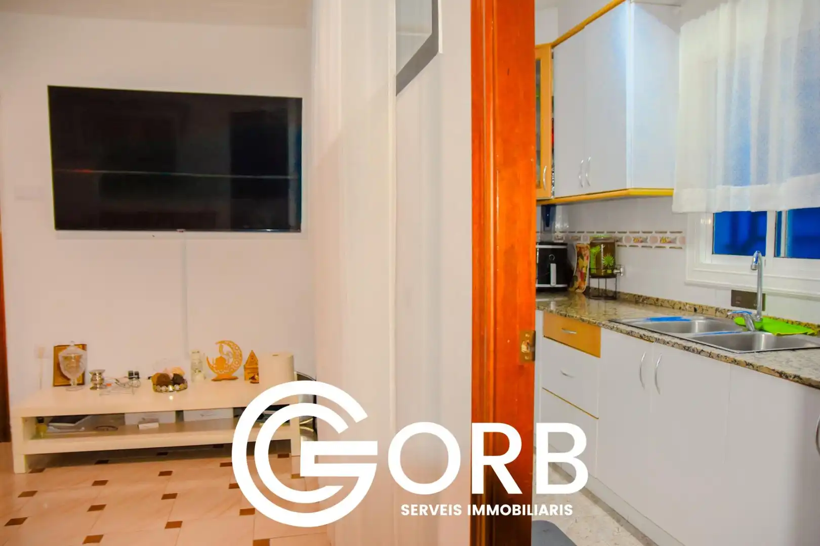 Planta baja en venta en Cerdanyola Sud