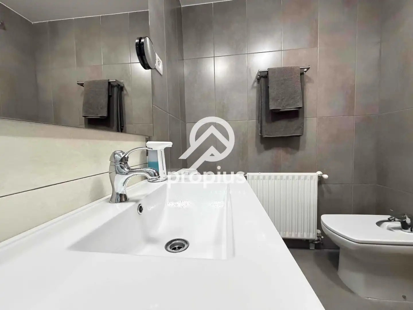 Bathroom of Flat for sale in Llanes  with Heating, Terrace and Storage room