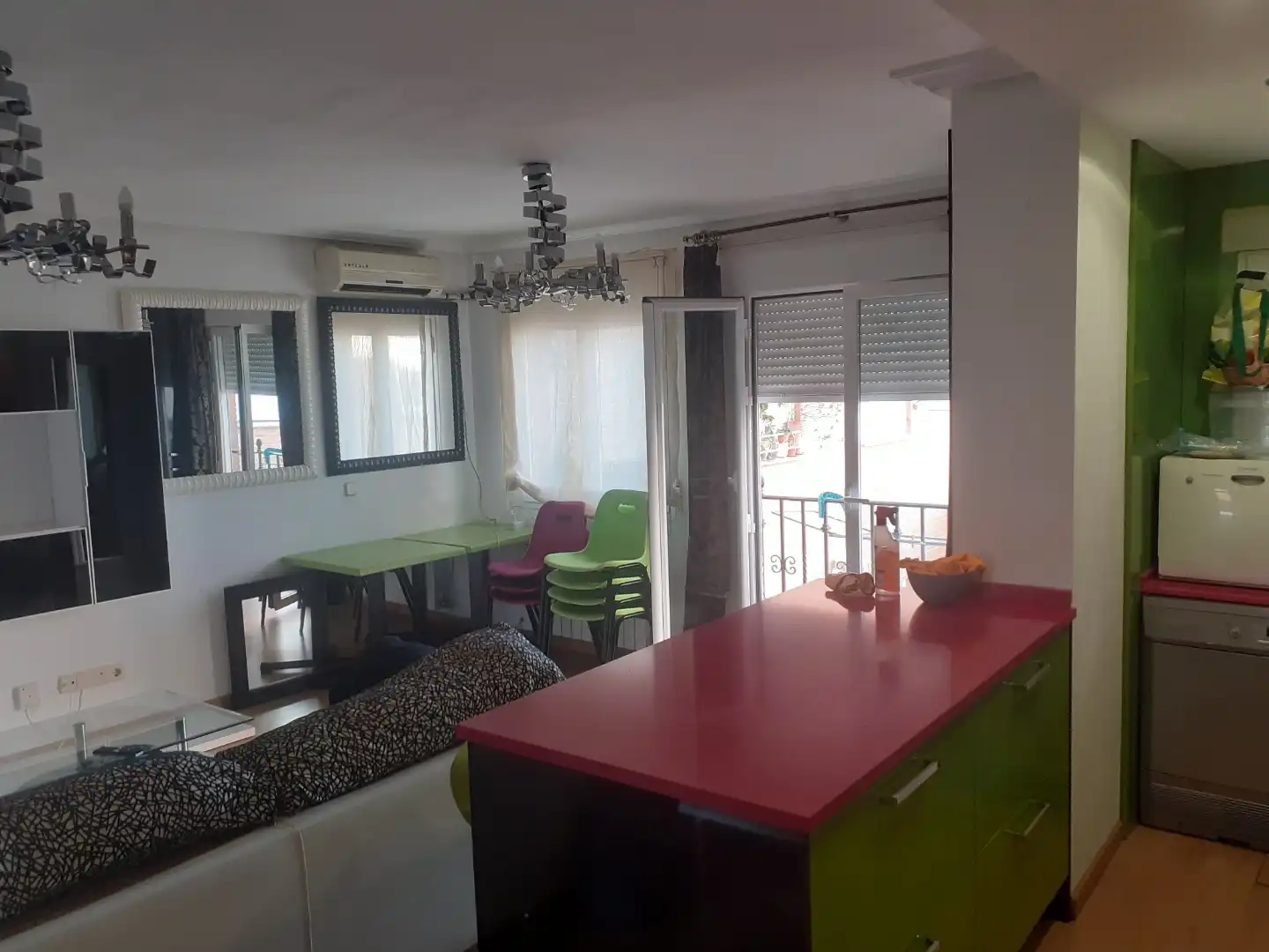 Cuina de Apartament de lloguer en Bargas amb Aire condicionat, Parquet i Moblat