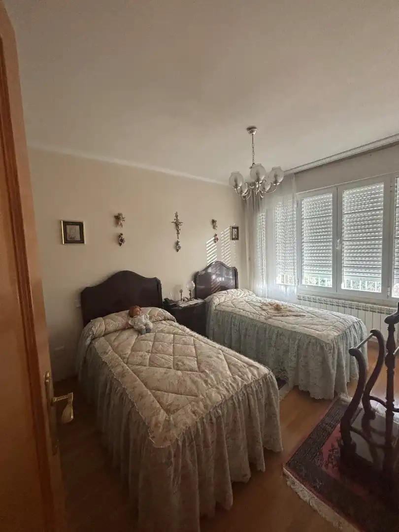 Habitación de Casa o chalet en venta en Valladolid con Calefacción, Jardín privado y Parquet