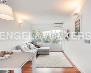 Living room of Apartment to rent in  Madrid Capital  with Air Conditioner, Heating and Private garden