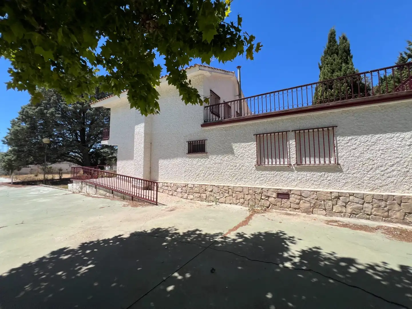 Vista exterior de Casa o chalet en venta en Zaragoza con Calefacción y Terraza