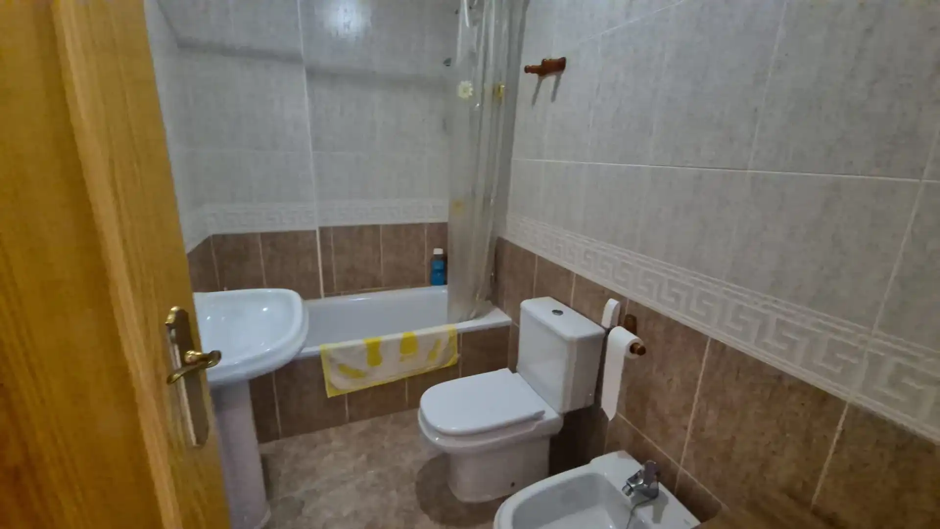Baño de Casa adosada en venta en Pilar de la Horadada con Aire acondicionado, Terraza y Amueblado